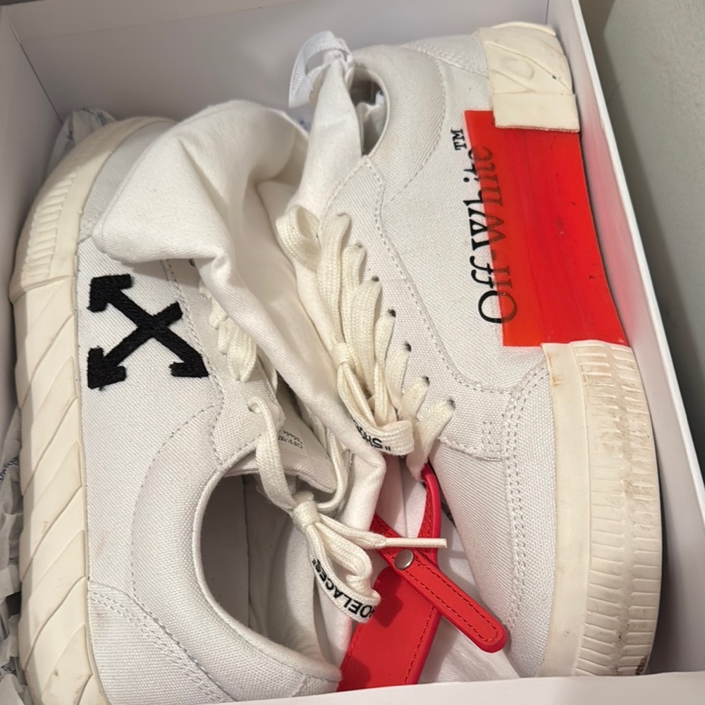 Off-White White and Red Sneakers